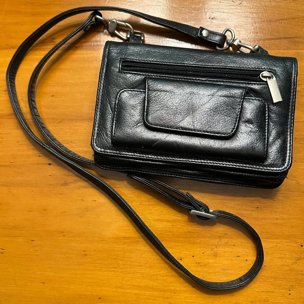 Black Pebble Wilsons Leather Organizer Crossbody Purse Adjustable Shoulder Strap - Picture 12 of 12